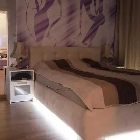 Happy Apartment